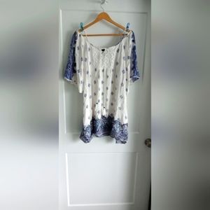 Women's blue and white gauzy top